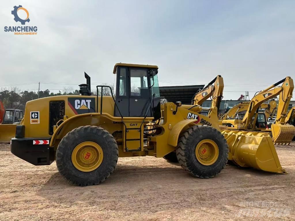 CAT 966 H Gumikerekes homlokrakodók