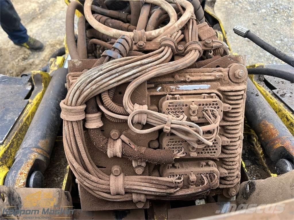 John Deere H415 Betakarító fejek