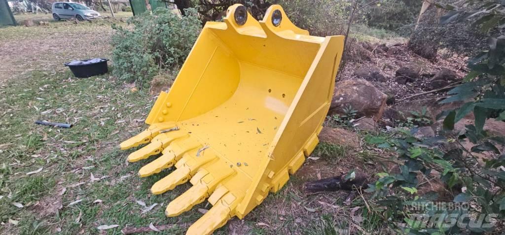 Komatsu PC210 Gémek és dipperek