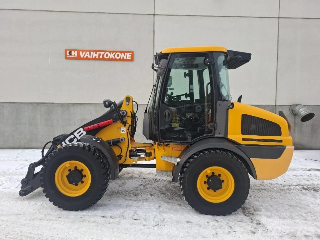JCB 409 Gumikerekes homlokrakodók