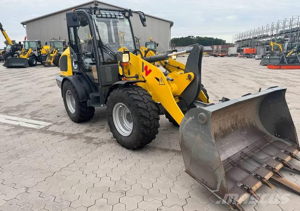 Wacker Neuson WL 44 Gumikerekes homlokrakodók