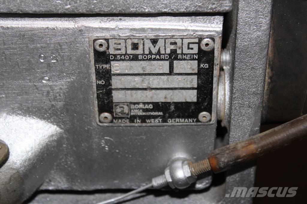 Bomag BT 68 Vibrátorok