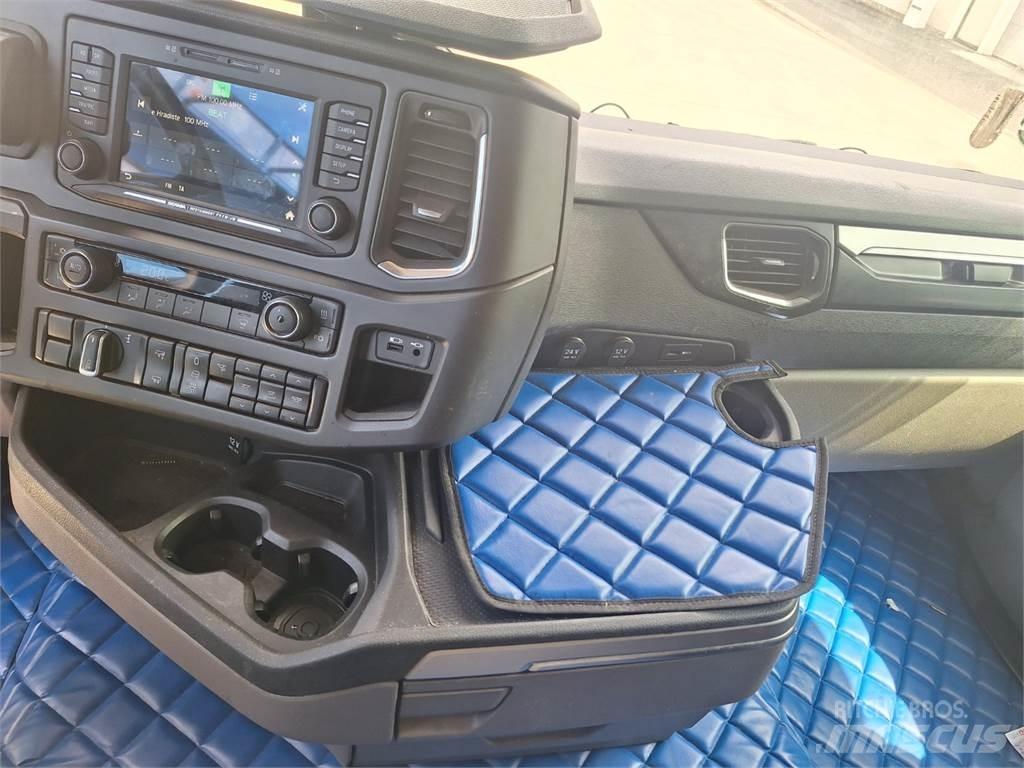 Scania R450 Nyergesvontatók