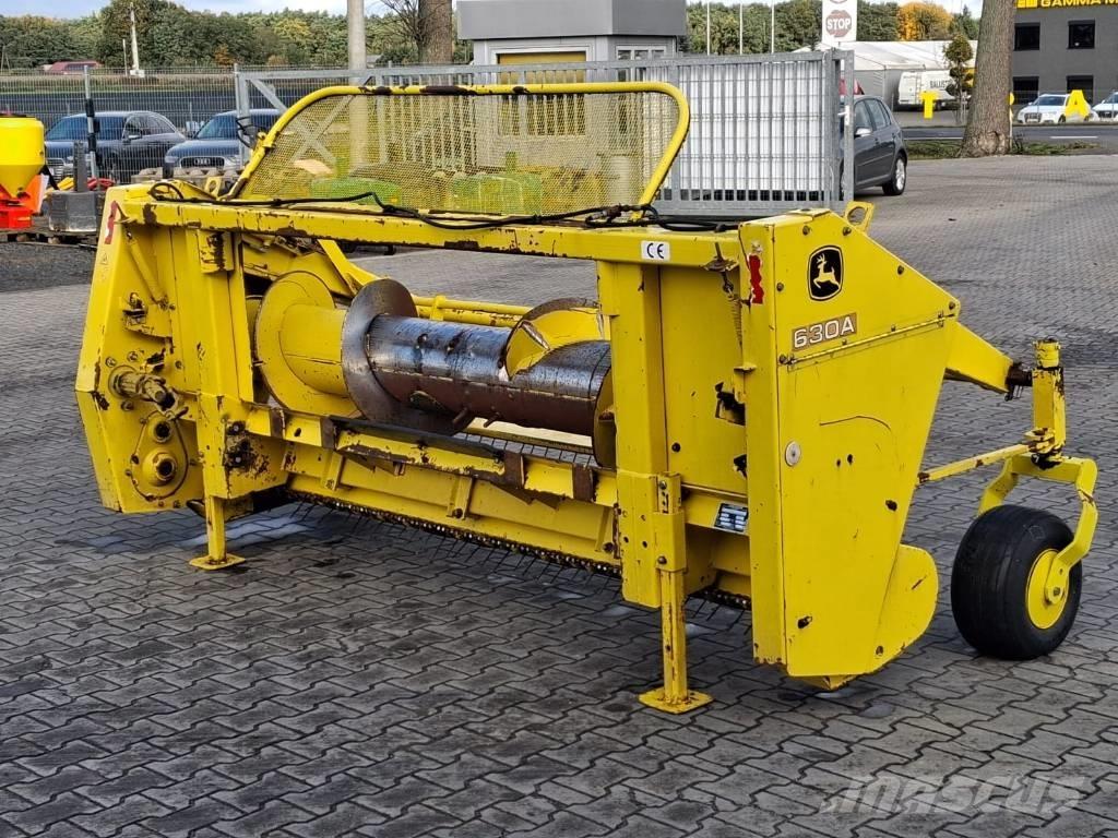 John Deere 630 A Önjáró szecskázók