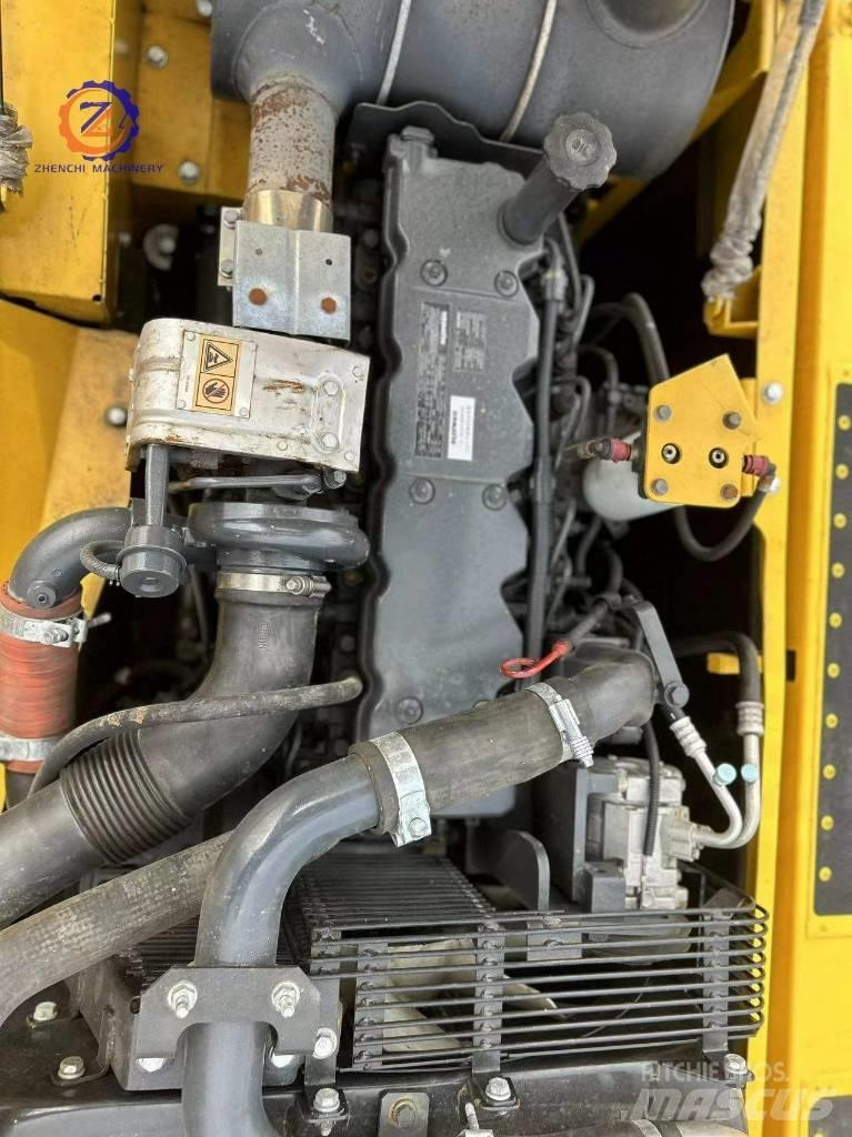 Komatsu PC 240-8 Lánctalpas kotrók