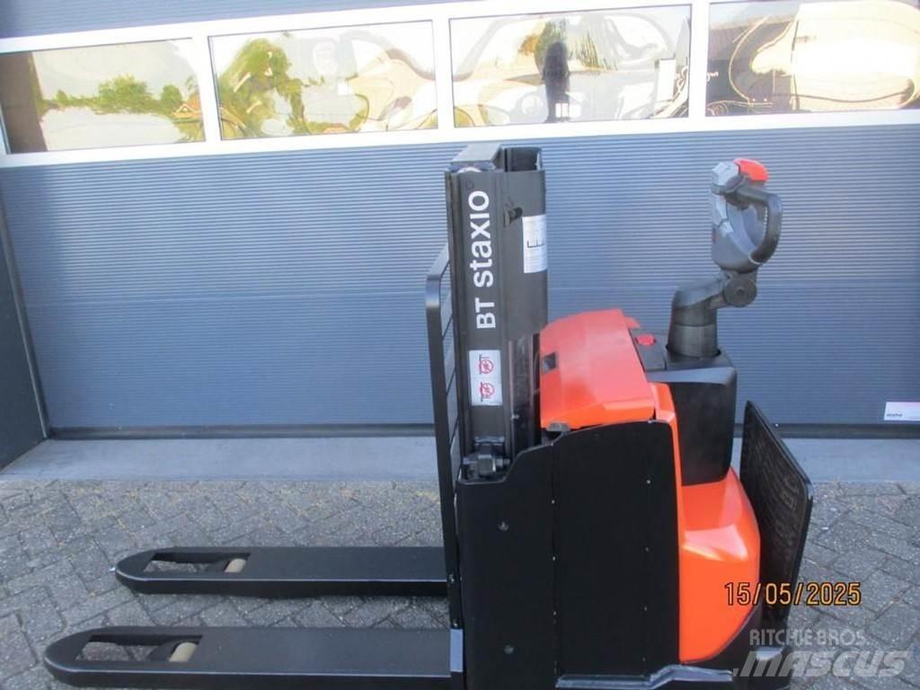 BT SWE 200D Gyalogkíséretű targonca