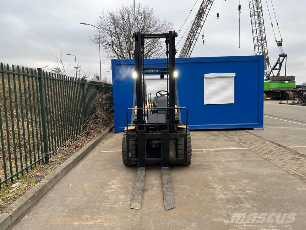 CAT GP 40 K L Gázüzemű targoncák