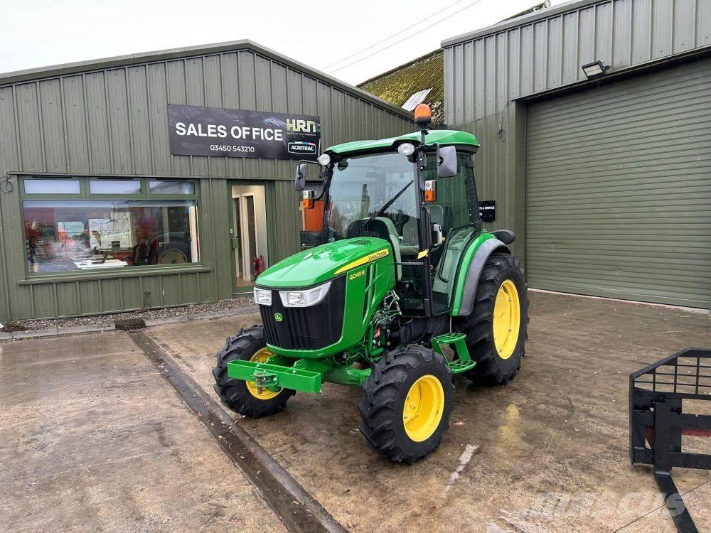John Deere 4049 R Kompakt traktorok