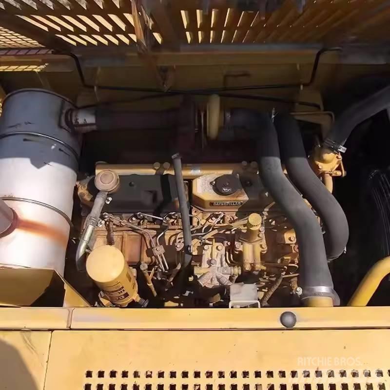CAT 320 C Lánctalpas kotrók