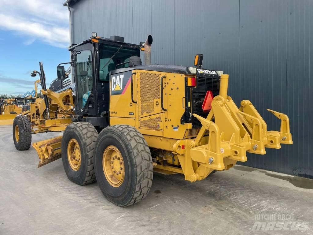 CAT 140M Gréderek