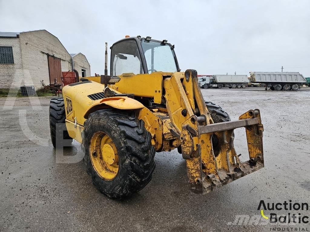 JCB 530 Teleszkópos rakodók