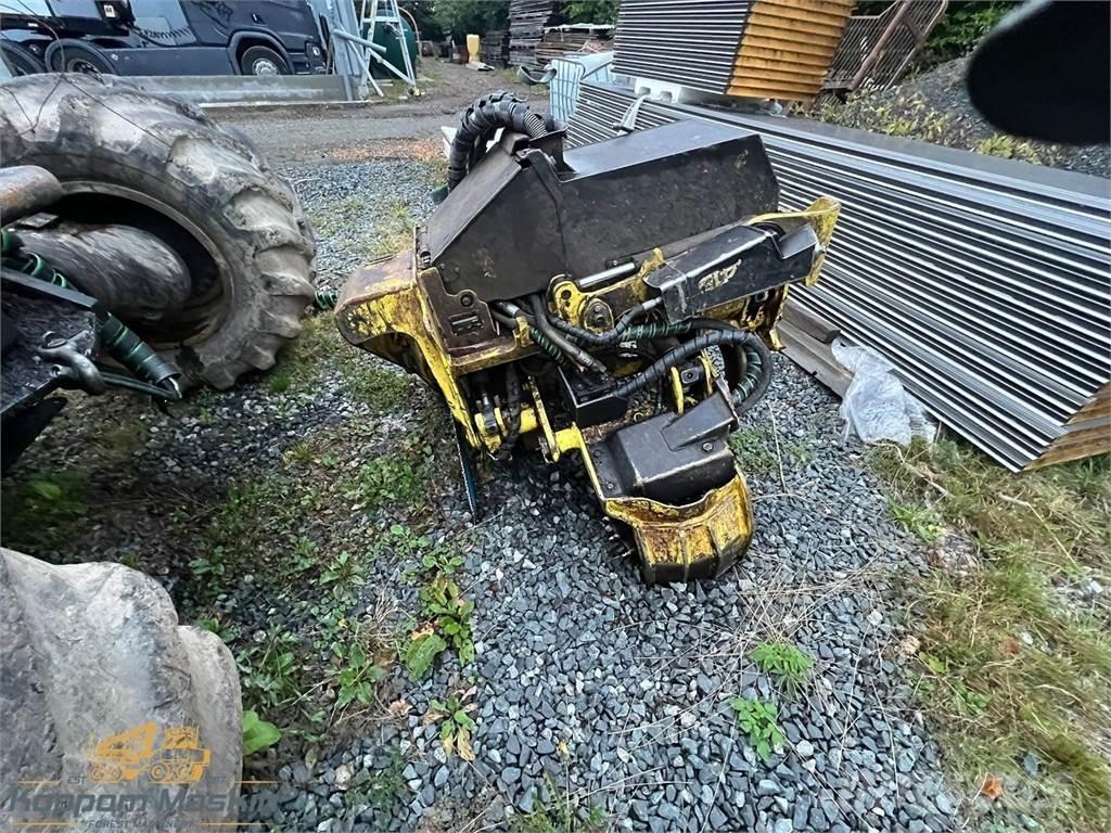 John Deere 1270E Betakarítók
