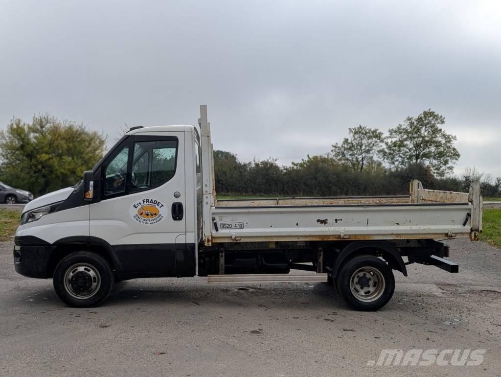 Iveco 35-12 Kis teherszállító/Platós kocsi