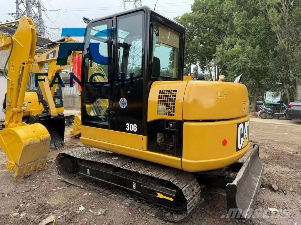CAT 306 Mini kotrók < 7t