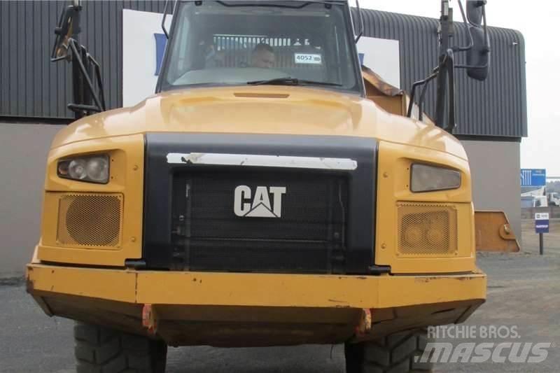 CAT 730C2 Csuklósdömperek