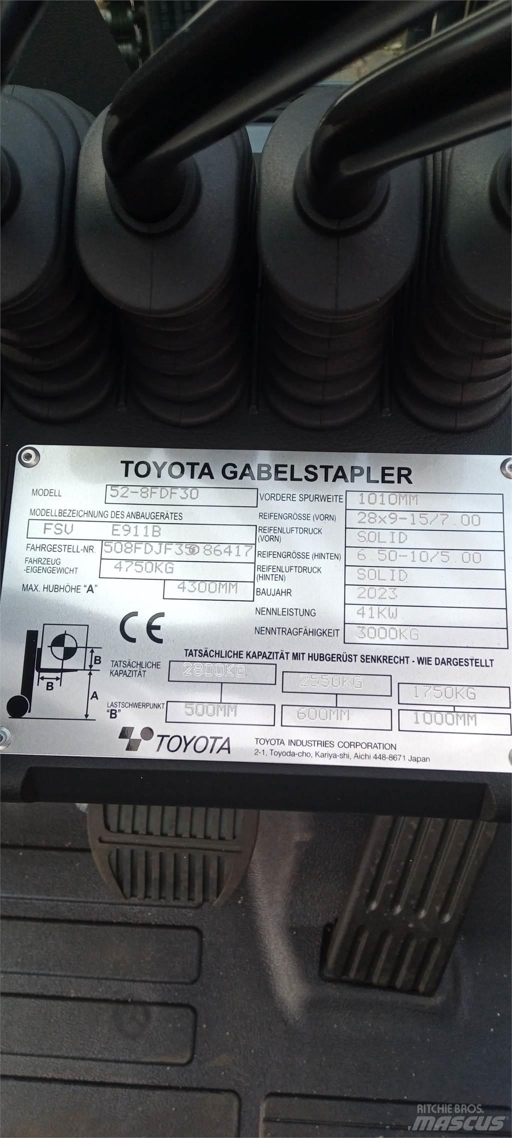 Toyota 52-8FDF30 Dízel targoncák