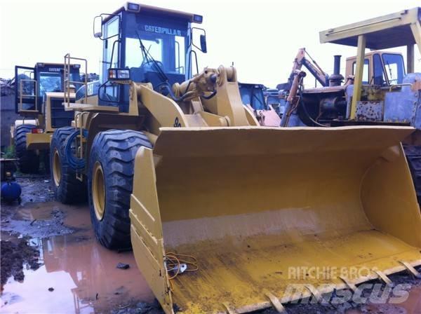 CAT 966 G Gumikerekes homlokrakodók