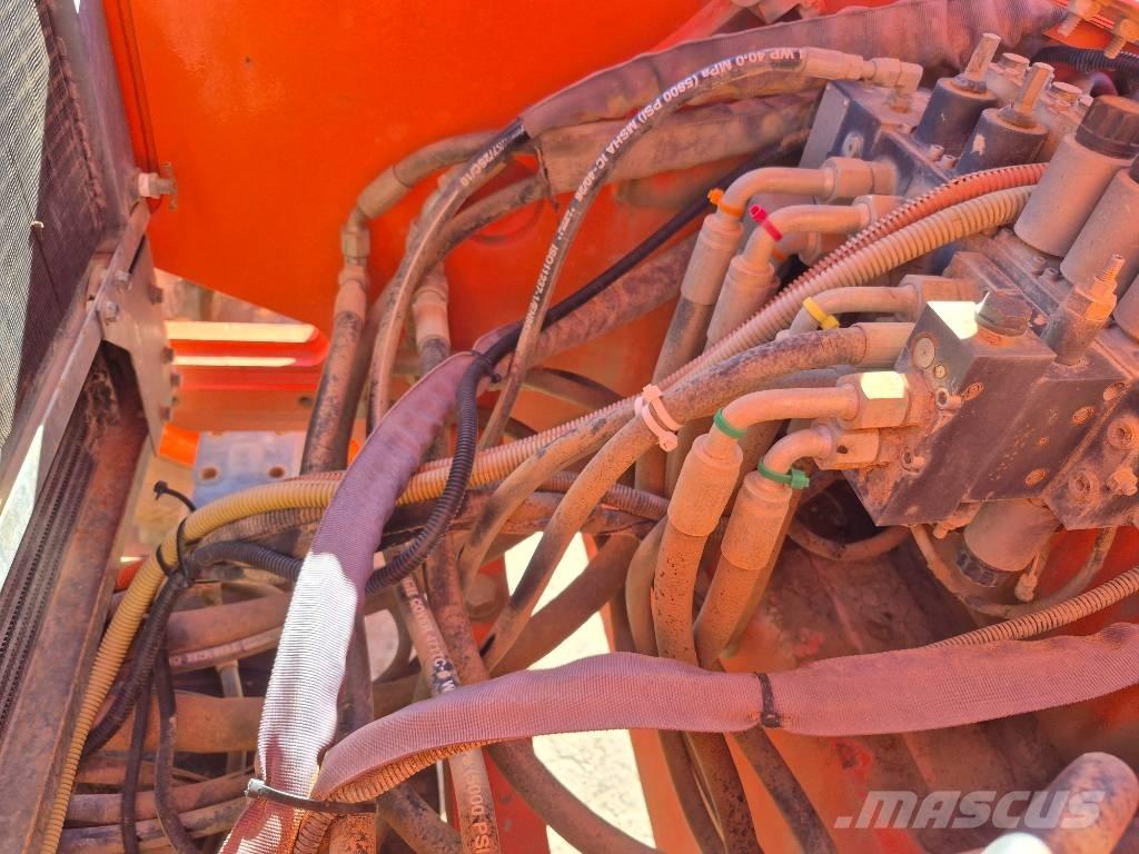 Xtreme XR1055 Teleszkópos rakodók