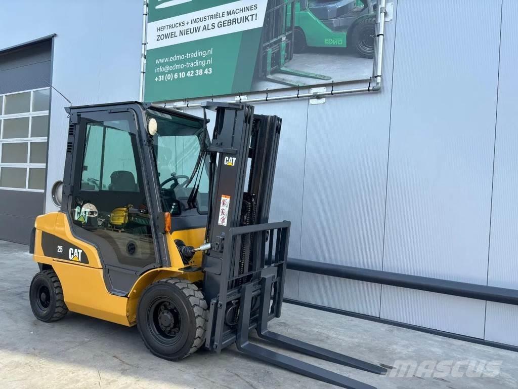 CAT Heftruck GP25N Gázüzemű targoncák