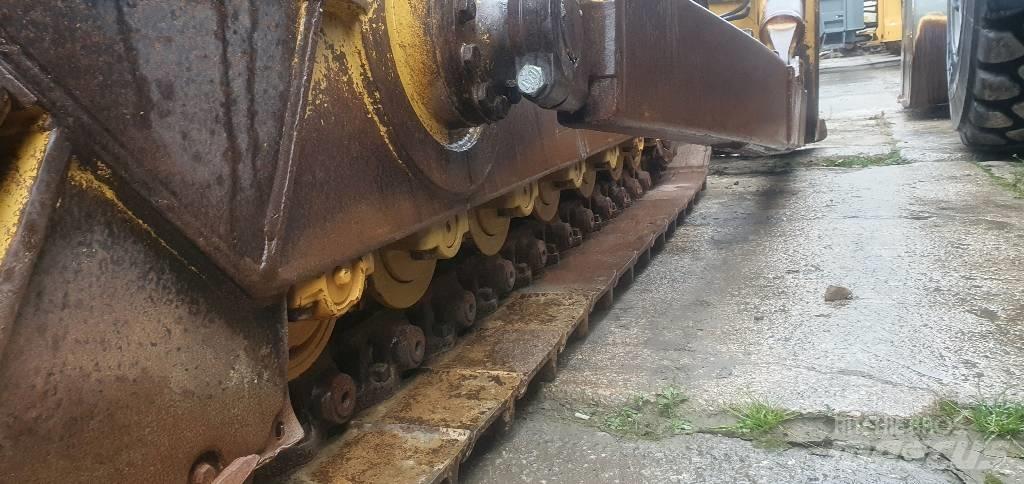 CAT D 6 T XL lánctalpas dózerek