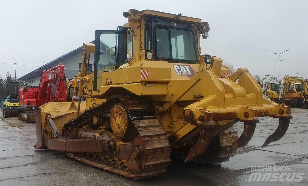CAT D 6 T XL lánctalpas dózerek