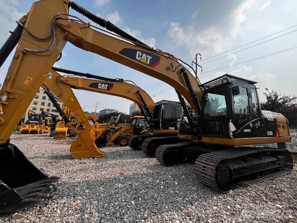 CAT 320 D Lánctalpas kotrók