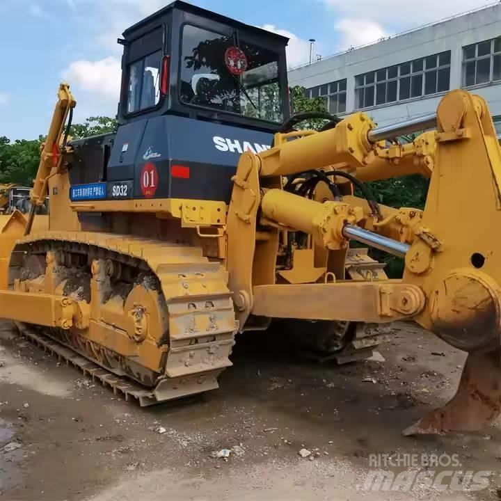 Shantui SD32 lánctalpas dózerek