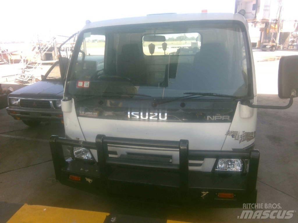 Isuzu NPR Tartályos teherautók