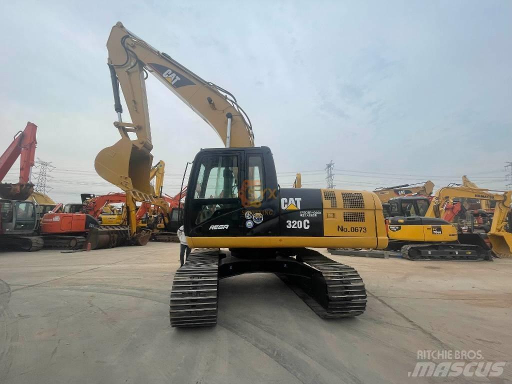 CAT 320 C Lánctalpas kotrók