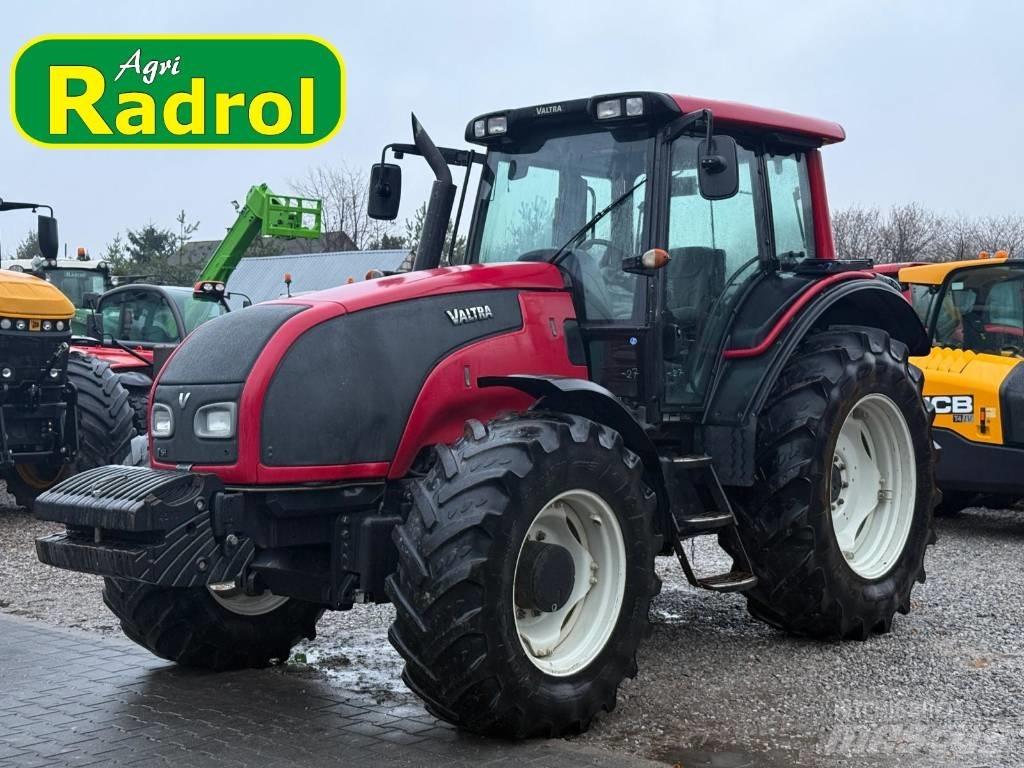 Valtra T 161 Traktorok