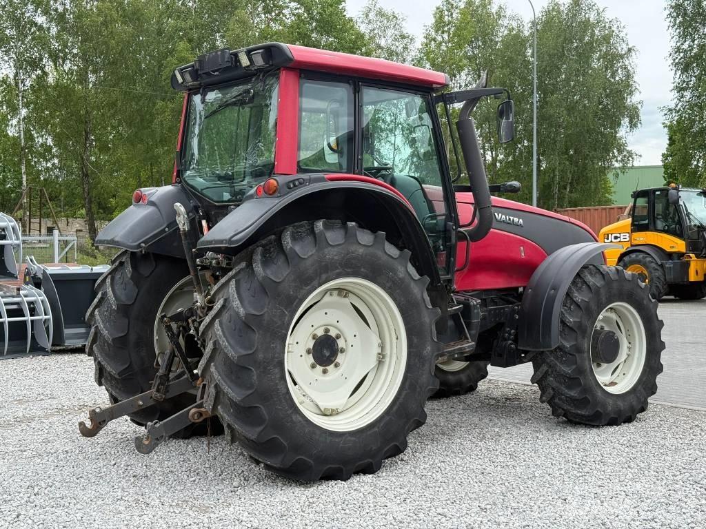 Valtra T 161 Traktorok