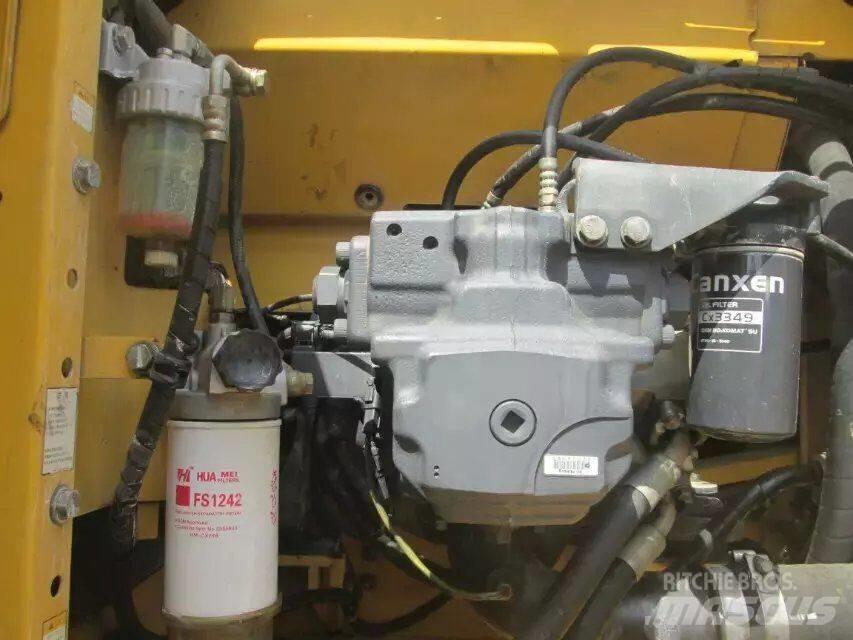 Komatsu PC 210-7 Lánctalpas kotrók