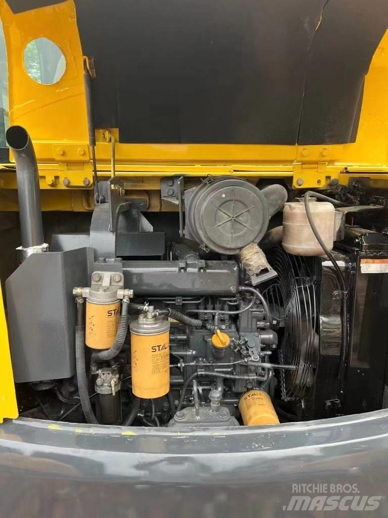 Komatsu PC 56-7 Mini kotrók < 7t