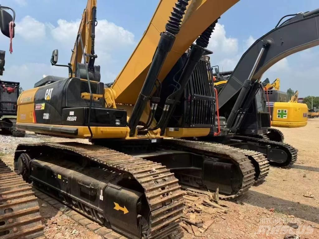CAT CAT330D2 Lánctalpas kotrók