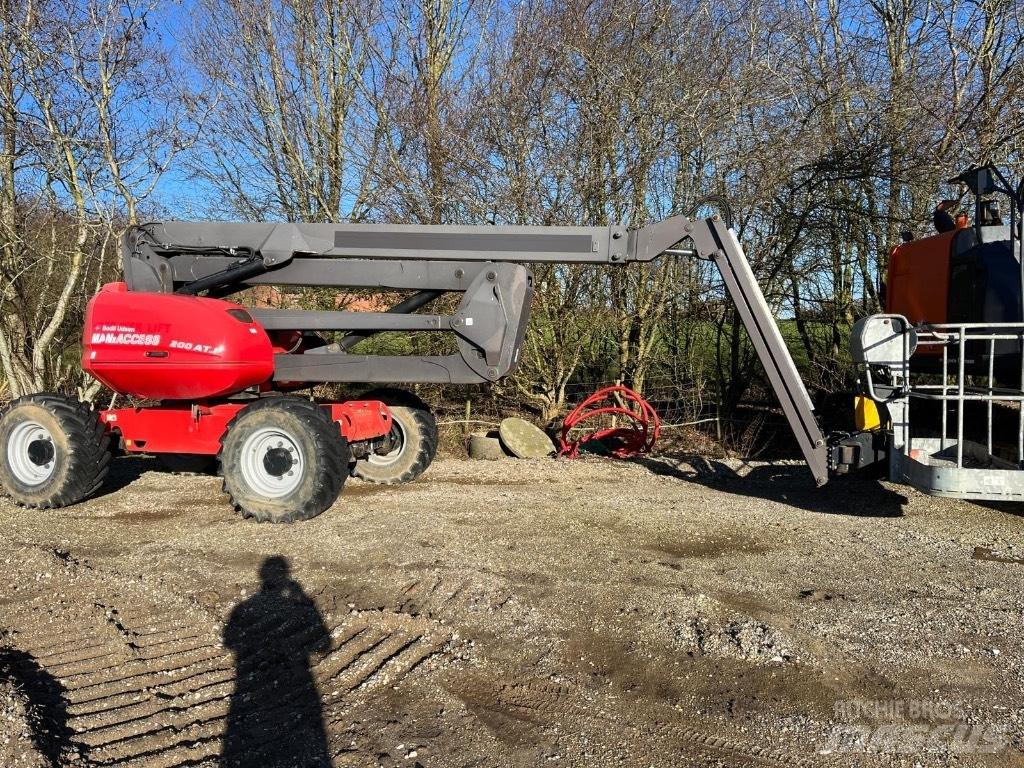Manitou 200 ATJ Karos emelők