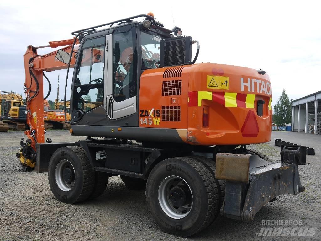 Hitachi ZX 145 W-3 Gumikerekes kotrók
