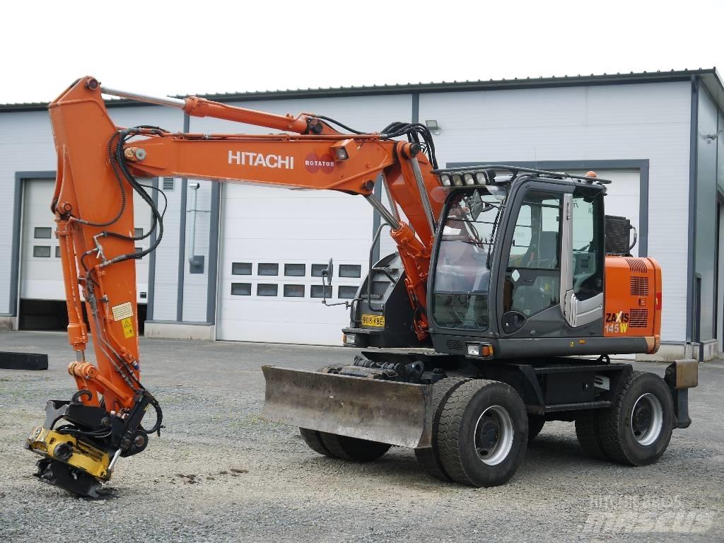 Hitachi ZX 145 W-3 Gumikerekes kotrók