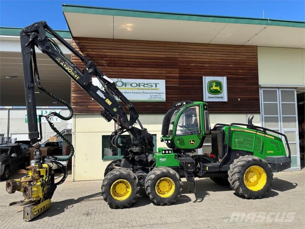 John Deere 1270 G Betakarítók