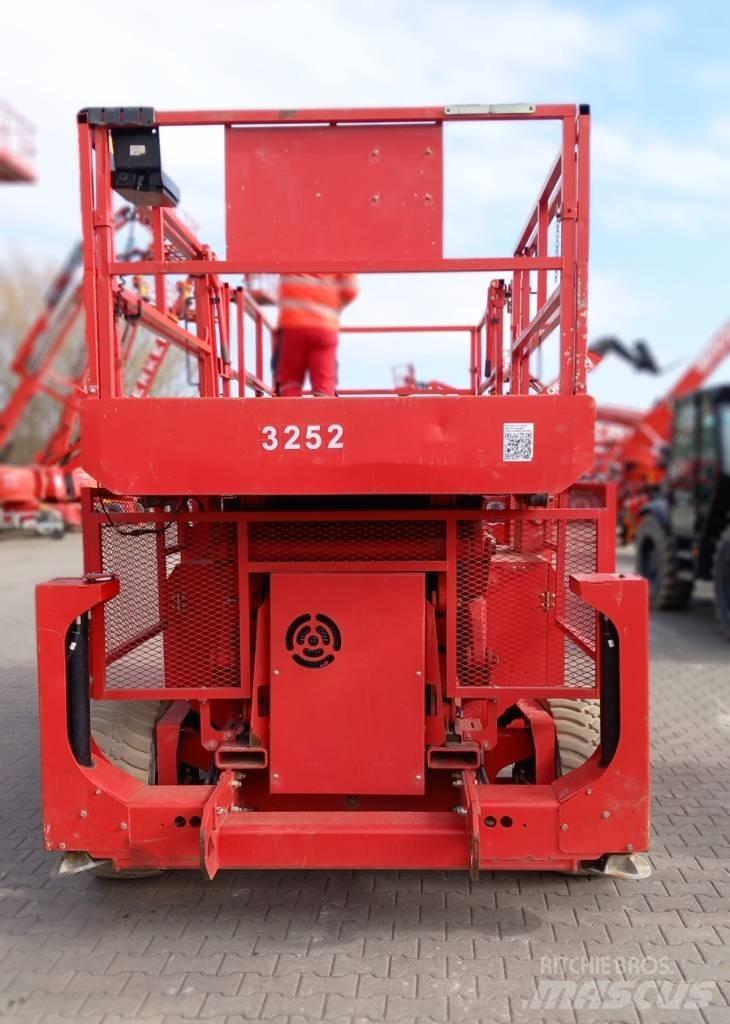 Genie GS 4390 RT Ollós emelők