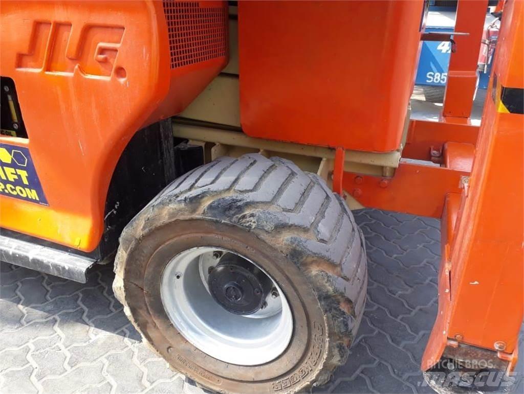 JLG 3394RT Ollós emelők