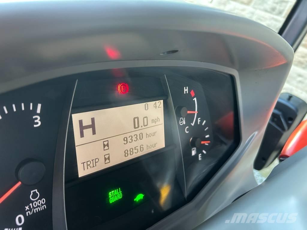 Kubota L2501 Traktorok