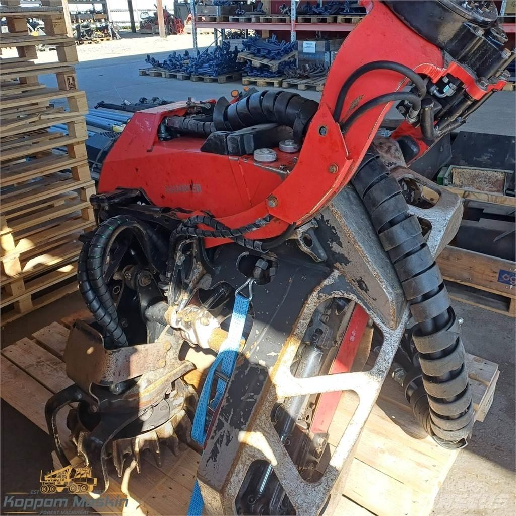 Komatsu C124 Betakarító fejek