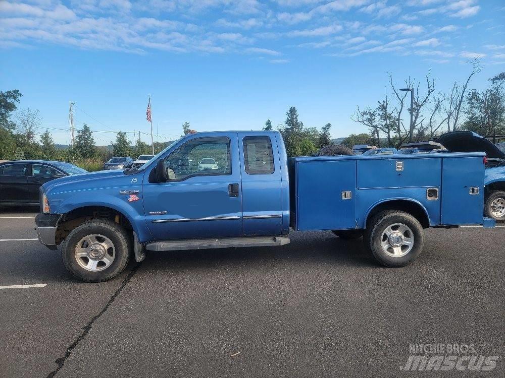 Ford F 350 XL SD Kis teherszállító/Platós kocsi