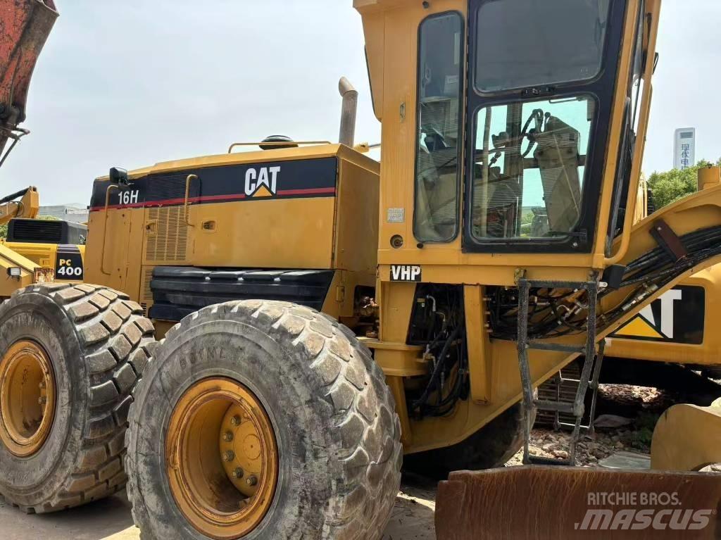 CAT 16 H Gréderek