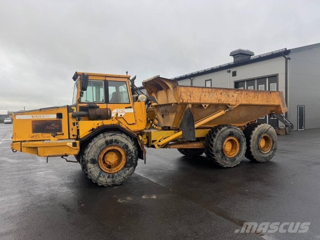 Volvo A 25 C 6x6 Csuklósdömperek