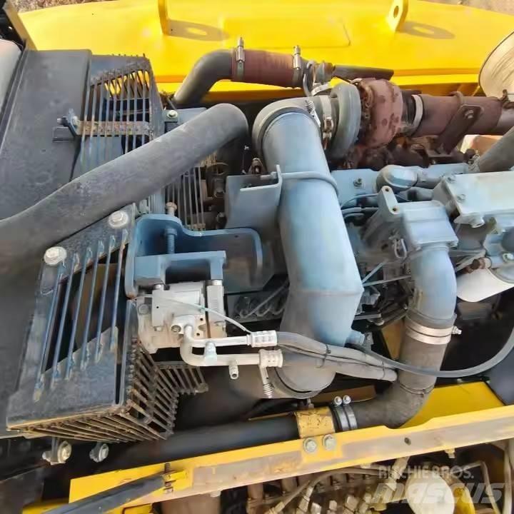 Komatsu PC360 Lánctalpas kotrók