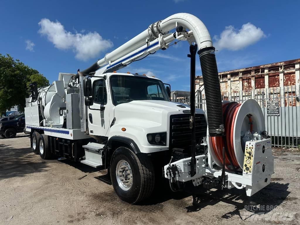 Freightliner 114 SD Vákuum teherautok