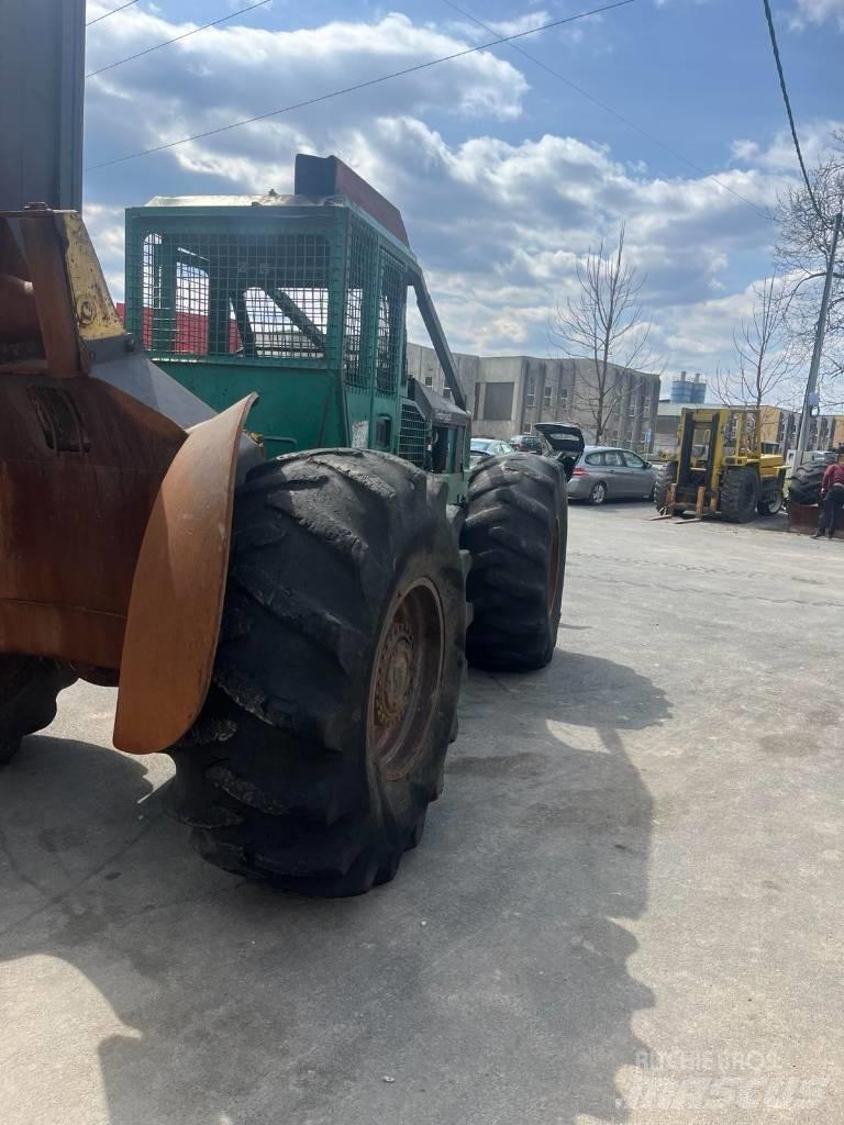 Timberjack 240 B Nyergesvontatók