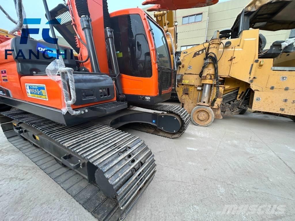 Doosan dx150 Lánctalpas kotrók