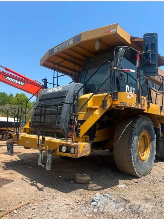CAT 773 F Nehézdömper